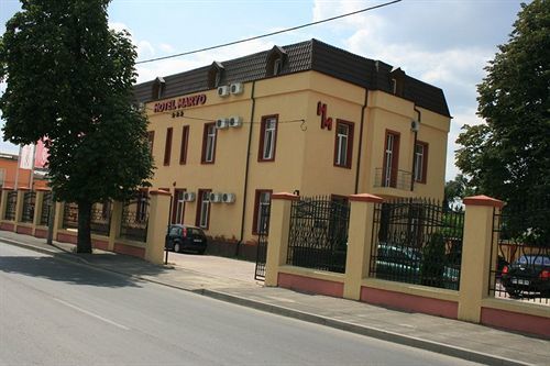 Hotel Maryo Ploeszti Zewnętrze zdjęcie
